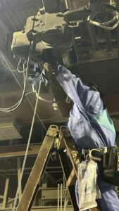 【岡山で働く人の命を守る！】天井クレーンの点検を怠るリスクと「重大な労働災害」を防ぐための徹底対策